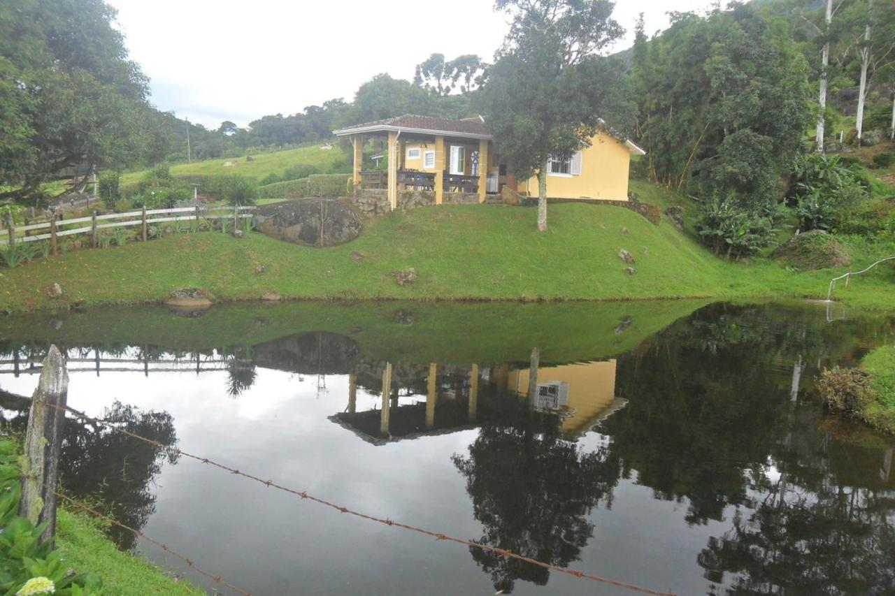 Willa Fazenda Monte Verde A Morada Do Muriqui São Francisco Xavier Zewnętrze zdjęcie